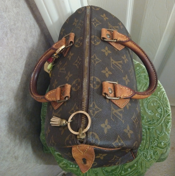 Louis Vuitton Speedy 25 Monogram - Picture 6 of 12